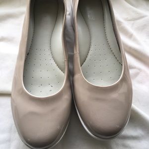 Taupe Platform Ballet Slippers Anti-Gravity 7.5w